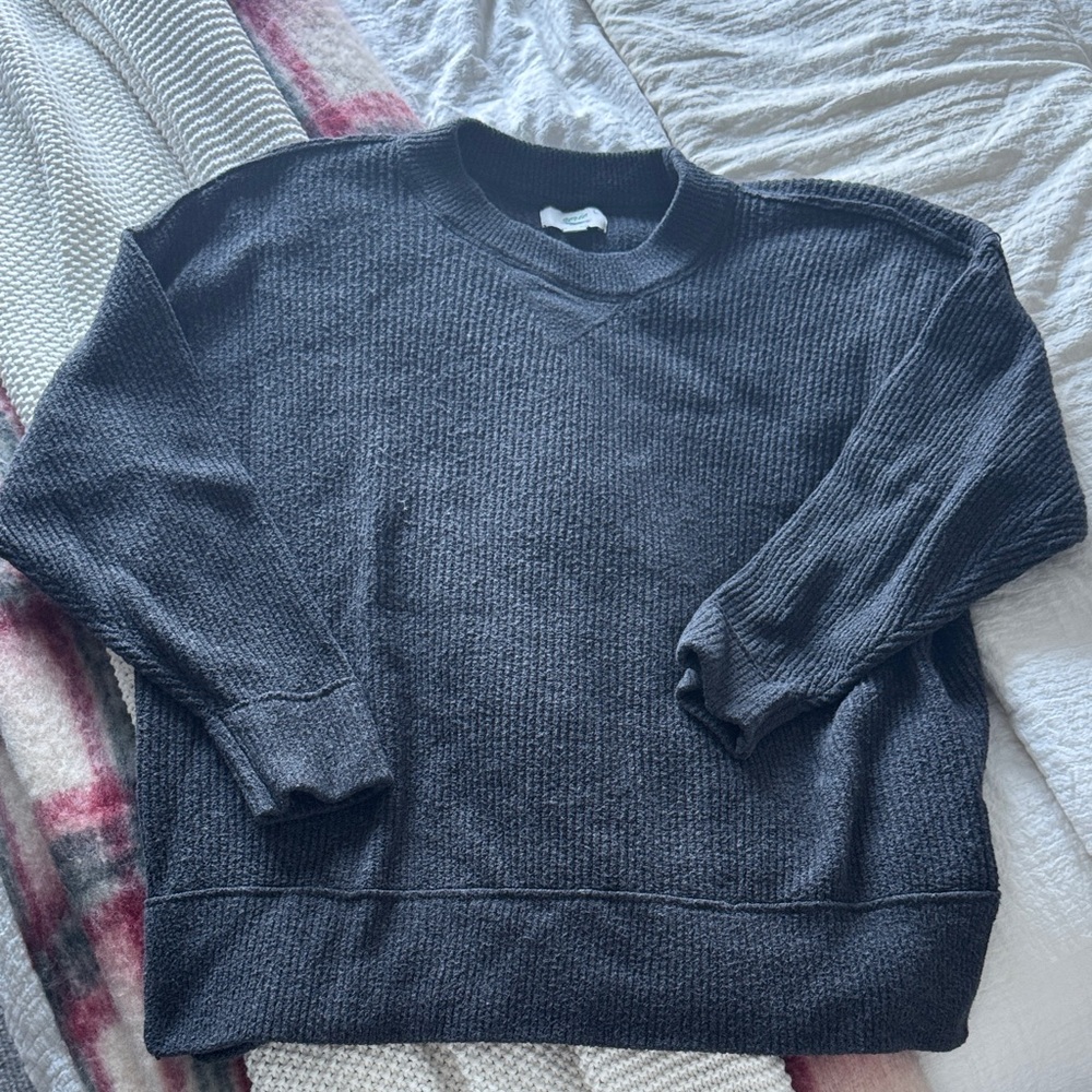 Aerie Women’s Charcoal Crewneck Sweater